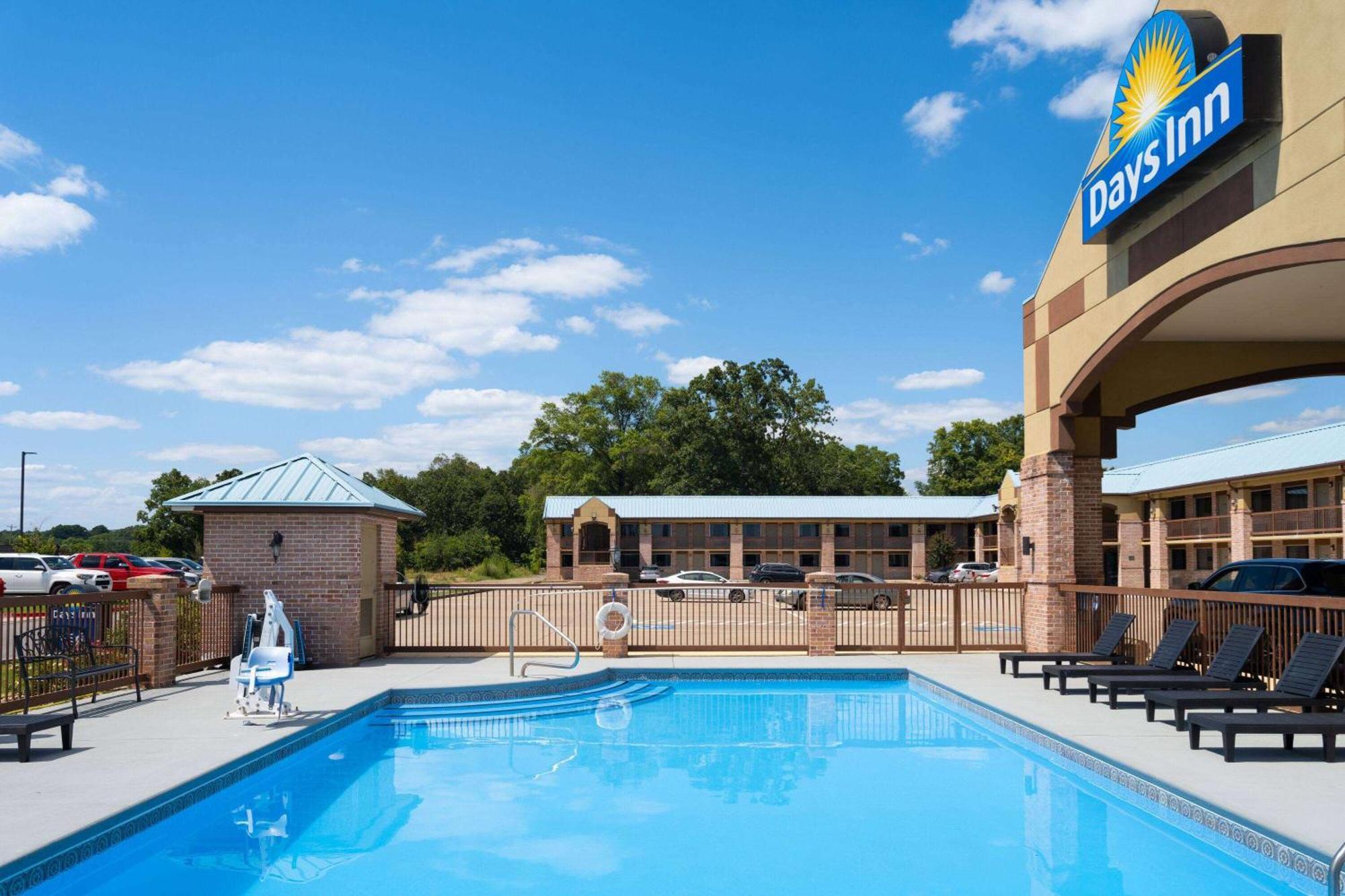 Days Inn By Wyndham Conway Exterior foto
